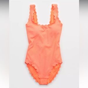 Aerie Scallop OnePiece Swimsuit - BLACK